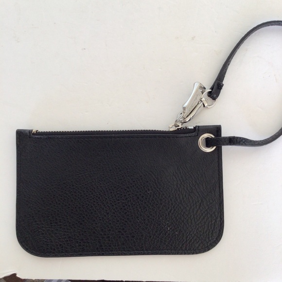 SPLENDID PEBBLE LEATHER WRISTLET NWOT - Picture 4 of 9